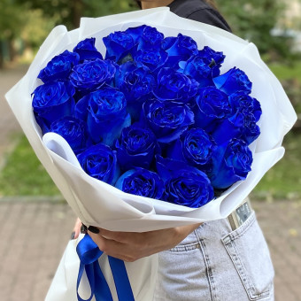 Букет из синих роз 